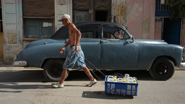 U.S. aims 'to really tighten the screws' on Cuba with newest sanctions: analyst 1 4a4efbd5f54955124278b8ab2b9d166b907ba8fe91cc5f0bc3df03c40a7cc3c8