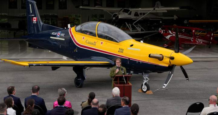 Snowbird replacements ‘extremely manoeuvrable, powerful,’ RCAF commander says 1 4bde1e48707ef441612fe42caa9d840c2ca5a66d549d860e5588ab94d31d2854