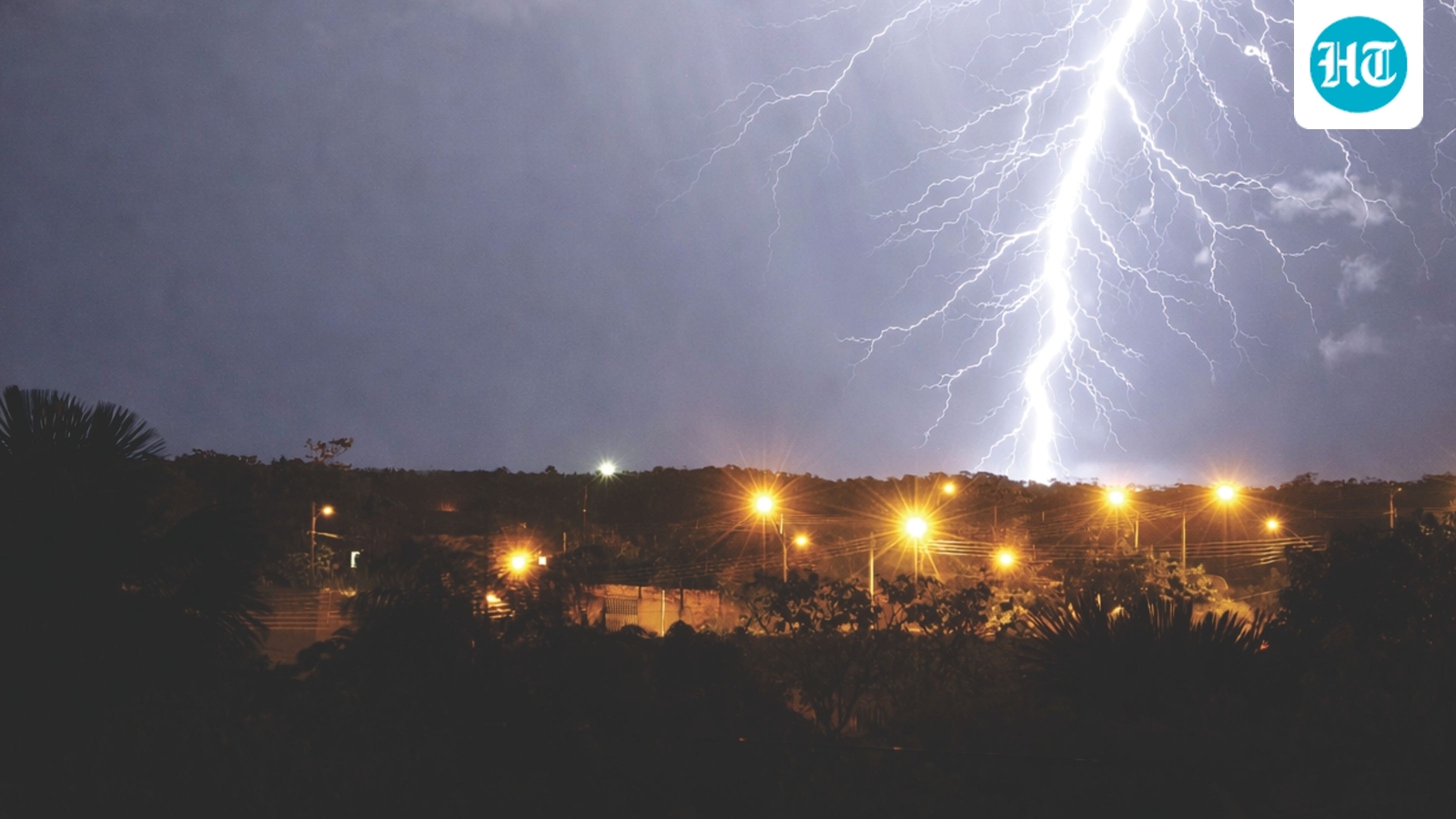 Thomas Fahmy: Staten Island man struck by lightning recalls horror, ‘I feel this burning sensation’ 1 507e8b116dcef725b31c0e72a07c79a38e2f1cb4ebe276f9ce2c2dbac8c885bf