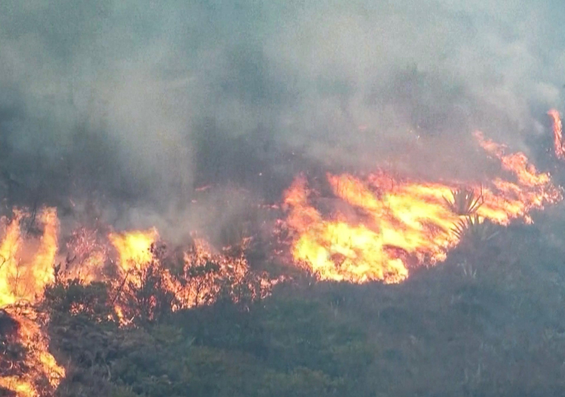 Central Colombia forest fire threatens tourist town of Villa de Leyva 1 5380348f1c87ece9271ef2408757cb5c6c728db03f9d4f8c12f41afac1d2ff9c