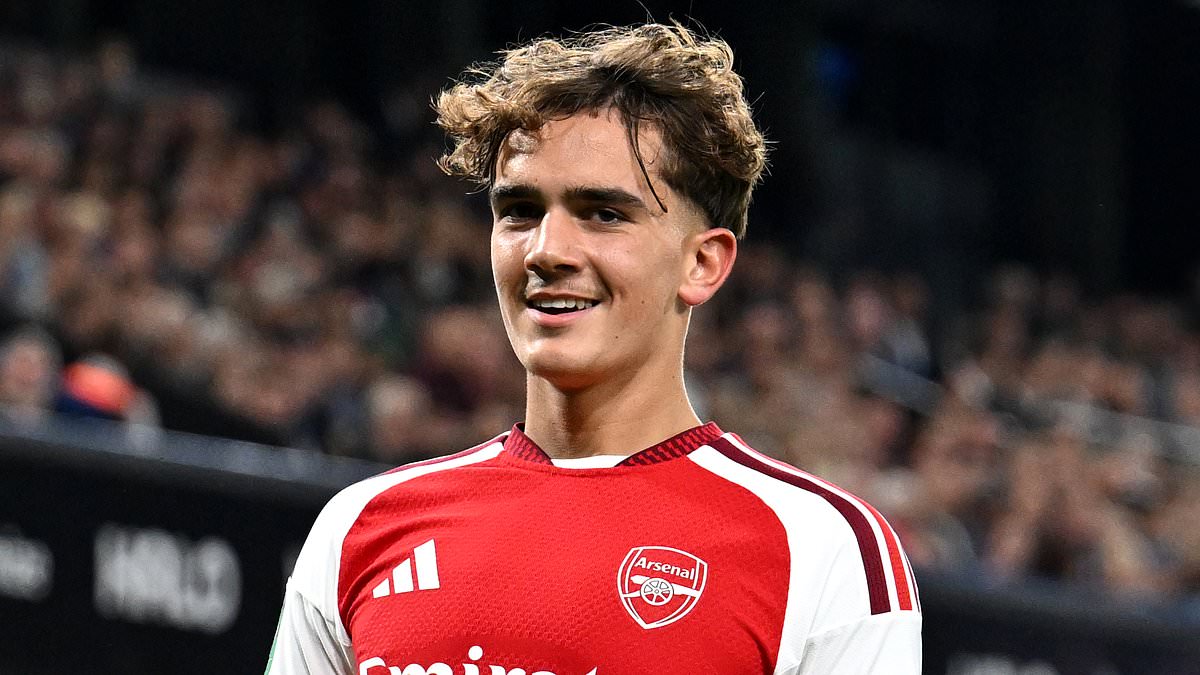 'Unbelievable talent' Max Dowman compared to Barcelona star Lamine Yamal after scoring brace for Arsenal against Ipswich 1 54a826671789ccda4b403c2d10379c5bc54da6dc8be4238c0ca69c7df884de63