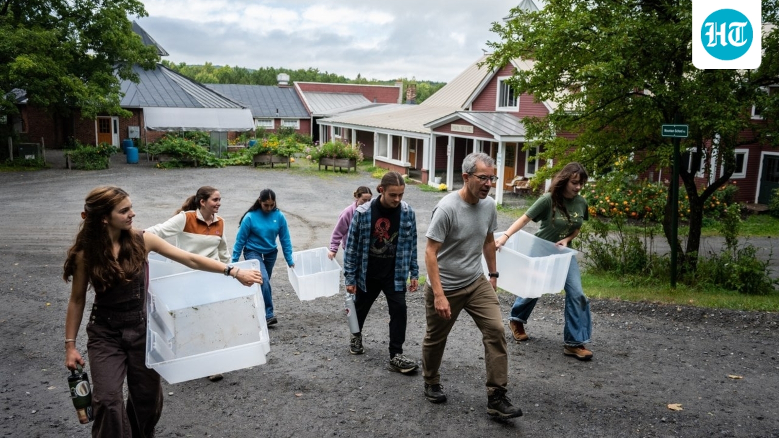 The School Where Students Do Farmwork and Chores—and Pay $40,000 a Semester 1 54dc992f284d37cfe642b1e8d2aa0f103de59d47247b68a22e60de201f20f17b