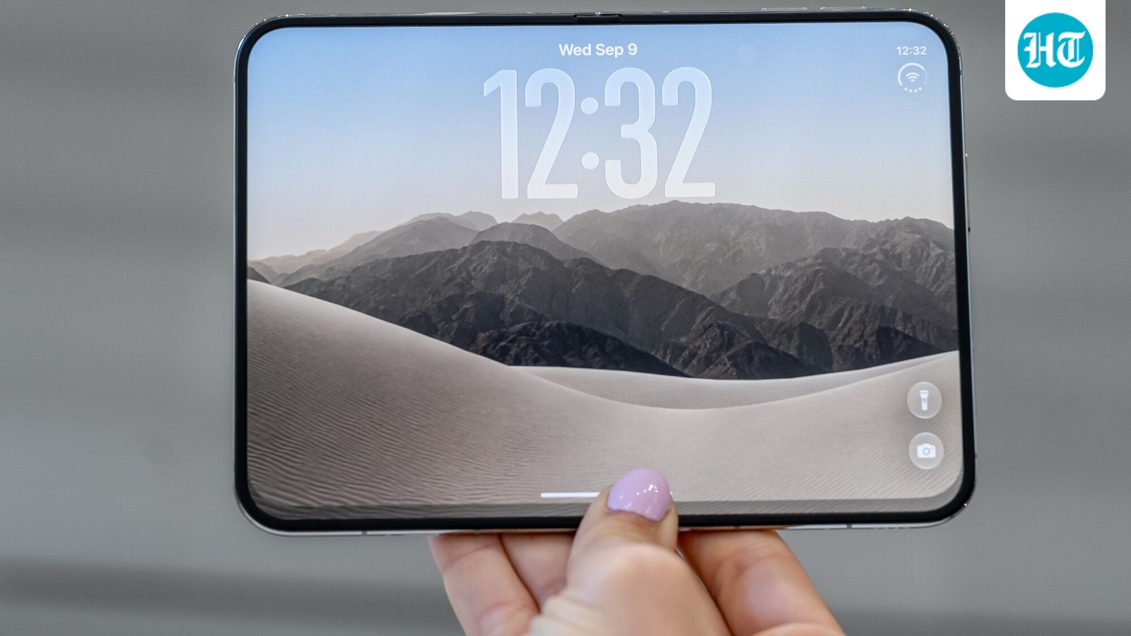Apple debuts its first foldable iPhone Duo - and Samsung is already trolling: ‘Reheating our leftovers’ 1 5d03b8dc47a4d74fad6f1ebea82eee3b3a016e062fdadecd18e26fffa8d34415