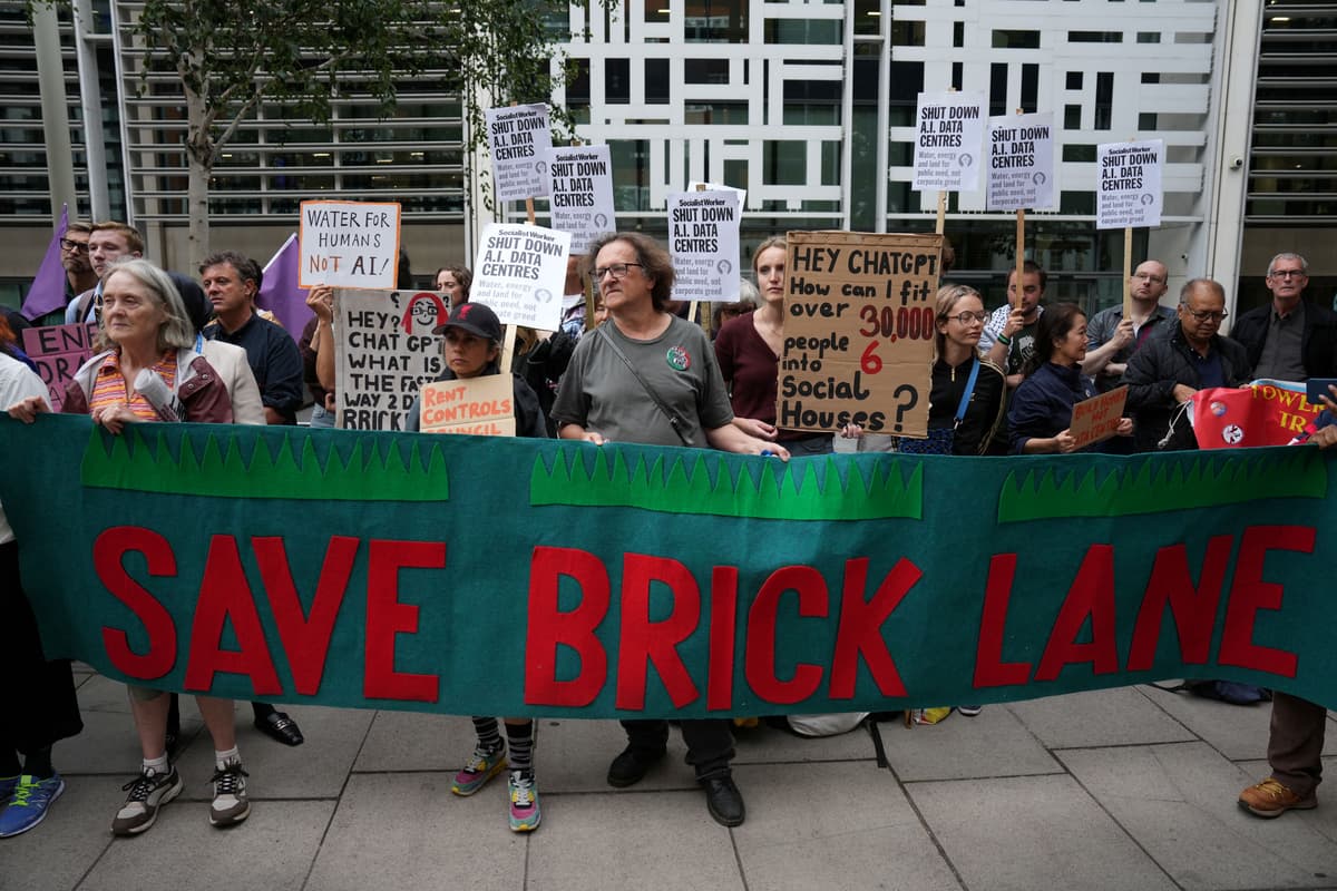 Brick Lane data centre plan 'could be halted if council uses power to seize land' 1 5ee52317759e12f57f7b00e5e256fe41e37d43fa26b5e680f21e251da424e80b