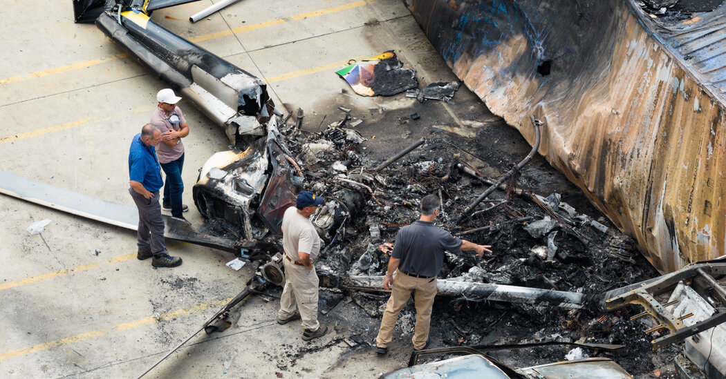 The L.A. Helicopter Crash Highlights a Sky Full of Hazards 1 5f5f0a9933c05725f56899ee8cecd98c4dcc2ea22a49a00797accbcd6c9ee8f4