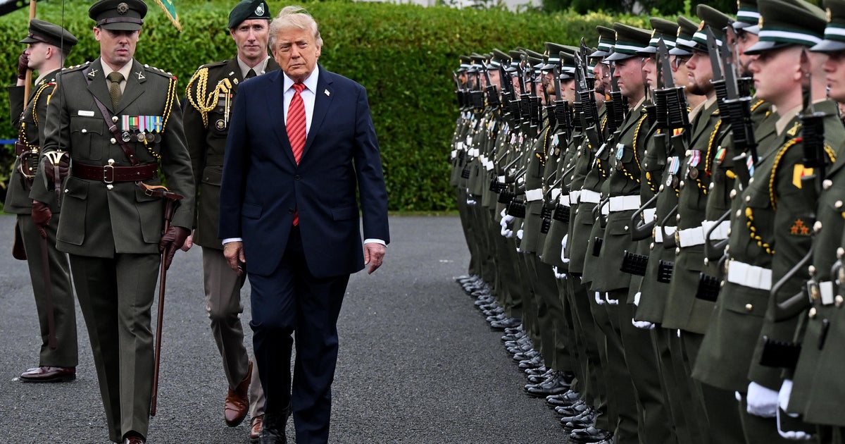 Trump arrives in Ireland for talks and to watch the Irish Open 1 605100a6f1b2fda9d789292eddbe0287ae745732c1d00563d8fba5defe946749