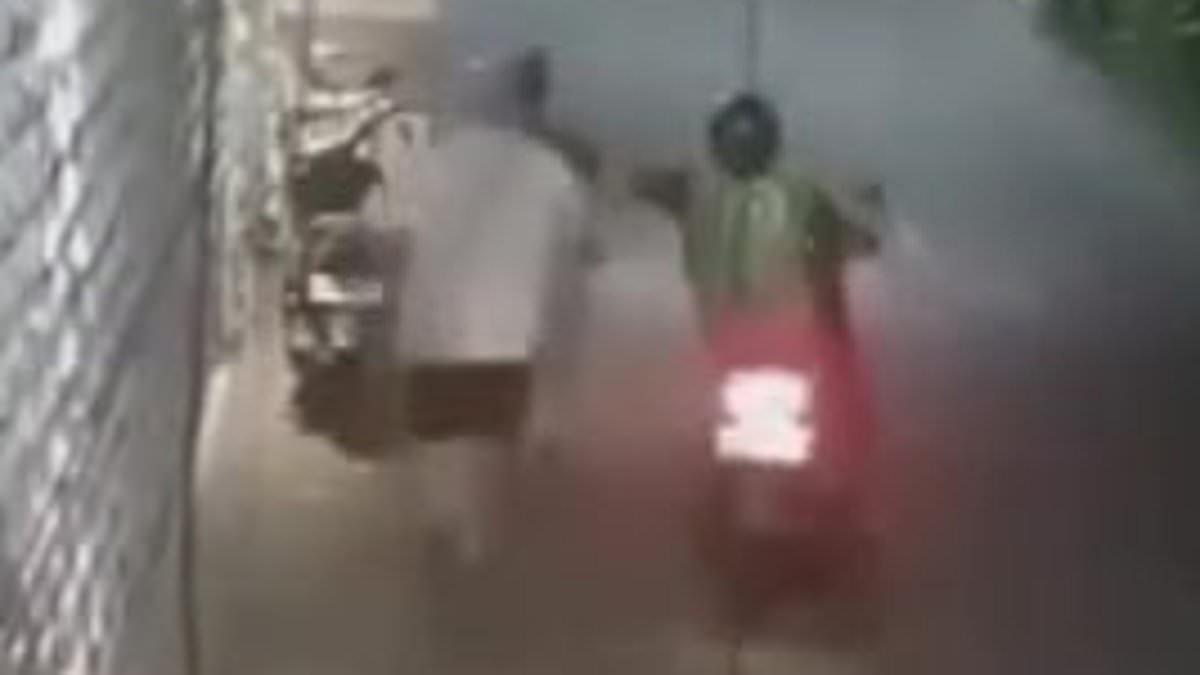 Terrifying moment Bali tourist has their gold jewellery snatched from off their neck by a scooter rider thief 1 61b981ab0eea482b47ba66ce9f04797793e732e3362390a32825f30e624655de
