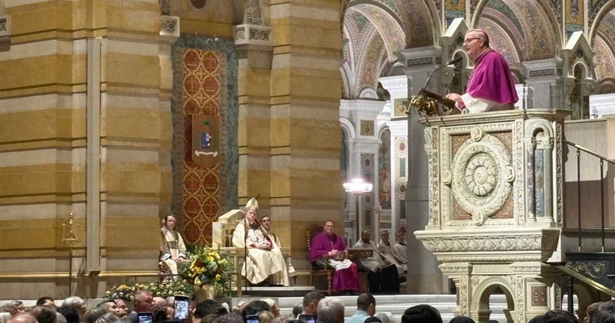 ‘A powerful heavenly friend and intercessor’: Bishop Barron reflects on Fulton Sheen 1 63e91ad8e90b8a3b7c2319b77b1c7d752e473f29687fb14c7093d63c579e2add