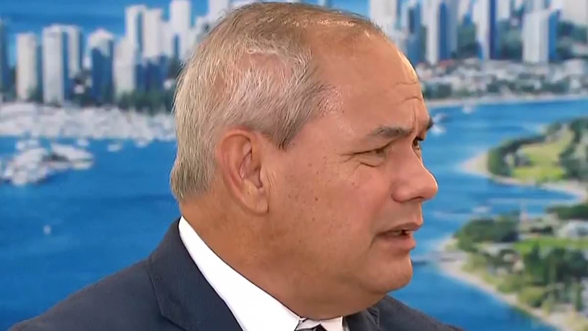 Wild moment ABC reporter is told to 'f*** off' by Gold Coast mayor during heated press conference about Donald Trump 1 645b3b3eb63b0a3074e9a5a18526a807ee2e9388d987753630fb63e1aa739e1d