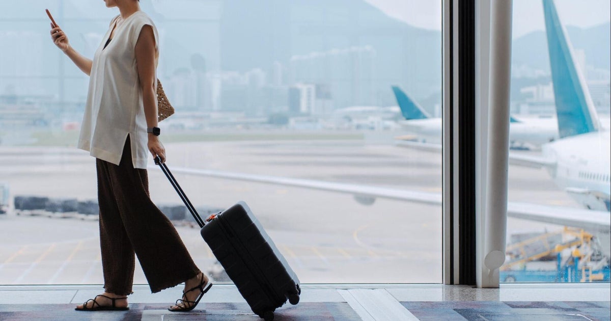 Flights are only going to get more expensive so book your holiday tickets now, expert says 1 68fa860f6810db82497f37f4c783584000f61a356acc119c68a2cd3cff716017