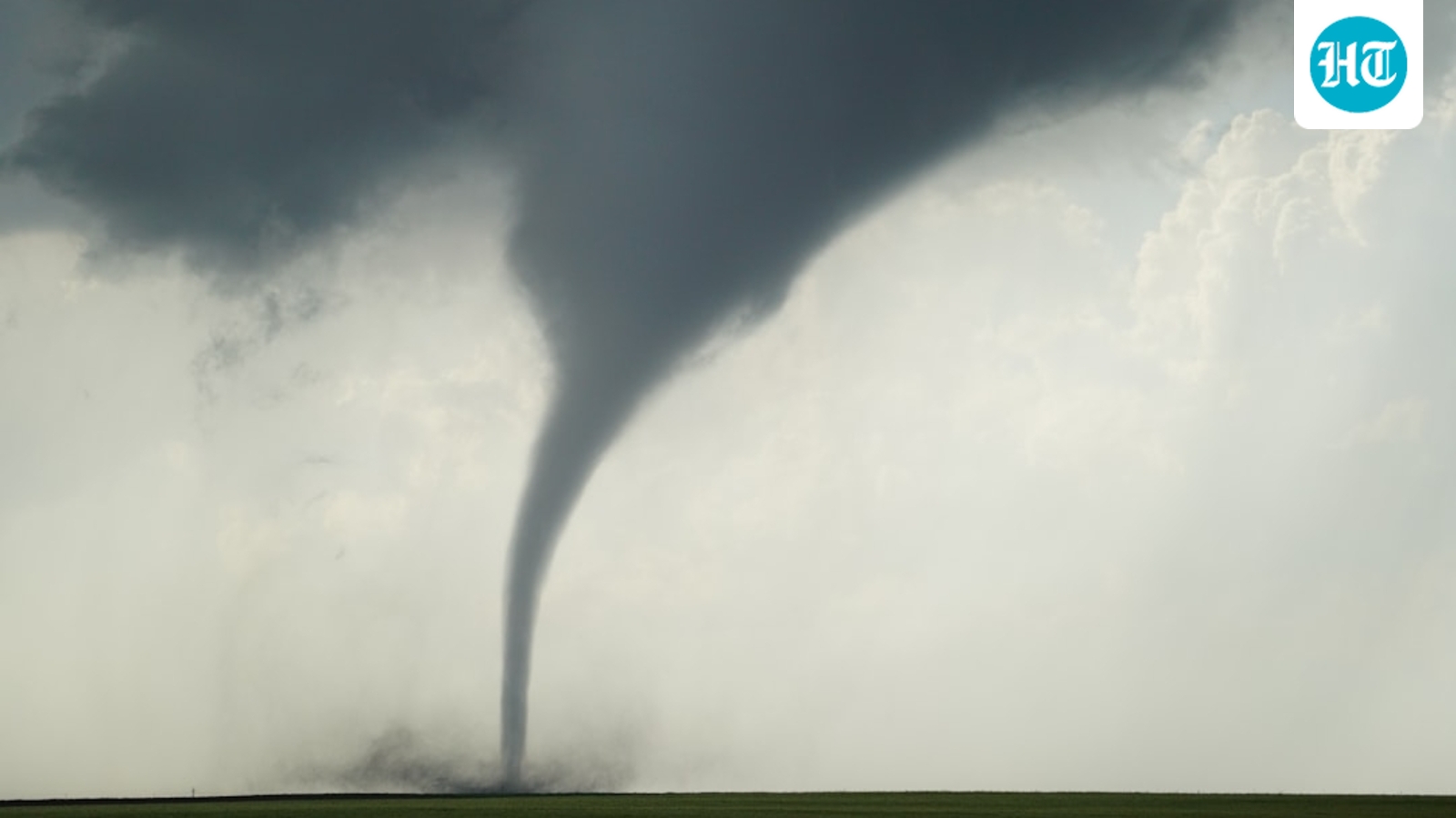 Tornado in Cedar Rapids, Iowa? Warning in Linn, Johnson counties spark fears; scary videos emerge as sirens go off 1 6b44ae31bbe35f0714c648e22c6261d544fedaac516690fb357905aa0da17f71