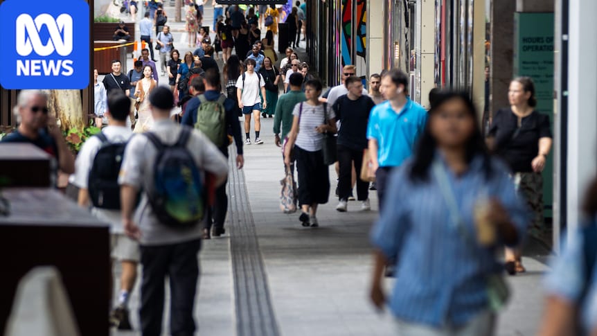 What does a credit rating downgrade mean for Queenslanders? 1 6b4b88c34cda3959efc55cd40632d0e89e931bfaf419c733a6a37d9f7b8ac08f