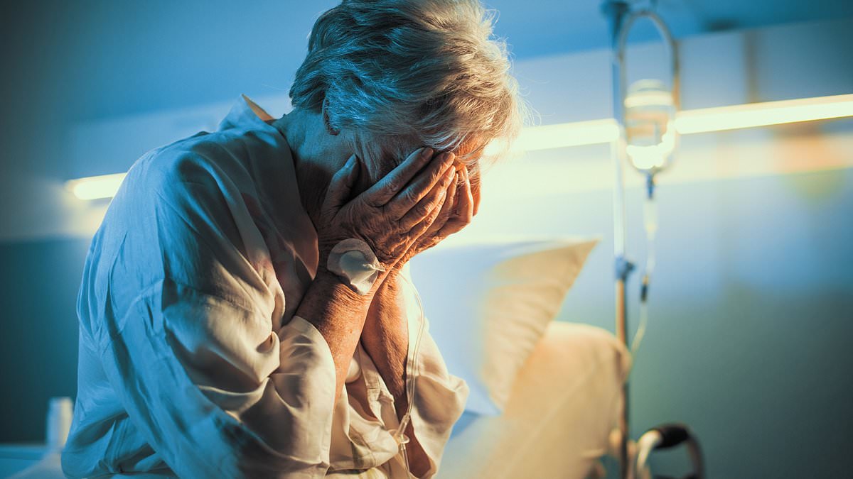 Healthy middle-aged Britons to be offered Alzheimer's drug in trial aiming to prevent dementia 1 6e0879ff4271edfacb782638fd5c20b2f7ad7a31d55fb7bd5f43d1a14cc24718
