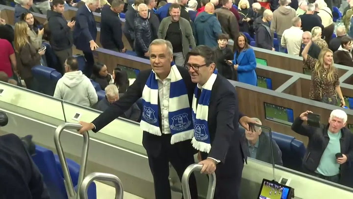 Andy Burnham and Mark Carney take to stands to watch Everton against Wolves 1 6f9bade0375d18b7af4876fa4fc24dcb8650aa625cd92d0d78be480a033b4a70