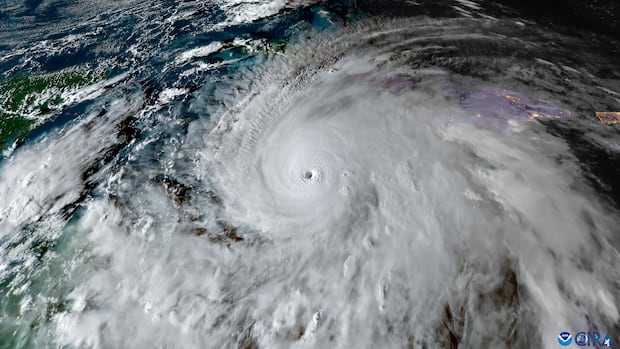 It's almost the end of September. Where are all the hurricanes? 1 70c1e2a3e472c499f3a7b127d5588384bb29fd3a5426a44c05477a278947acd9