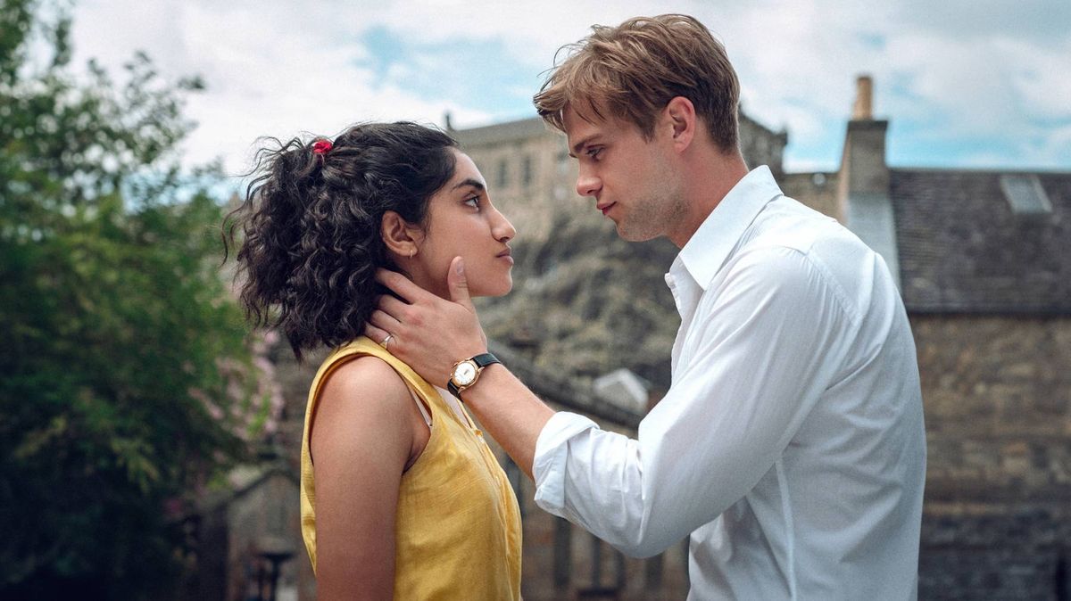 'Must-watch' rom-com filmed in Edinburgh is the perfect autumn 'binge watch' series 1 71bb4c11660551443e8e9b00e11618309e2687b316b8a40650a303c2f6b74350