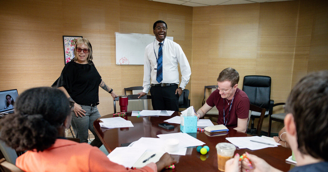 How Client Advocates Are Helping Overworked Public Defenders 1 74ceab47adf7851825f4e80cf89ad88d4b756b84a6c044dfa1c43d0600d55763