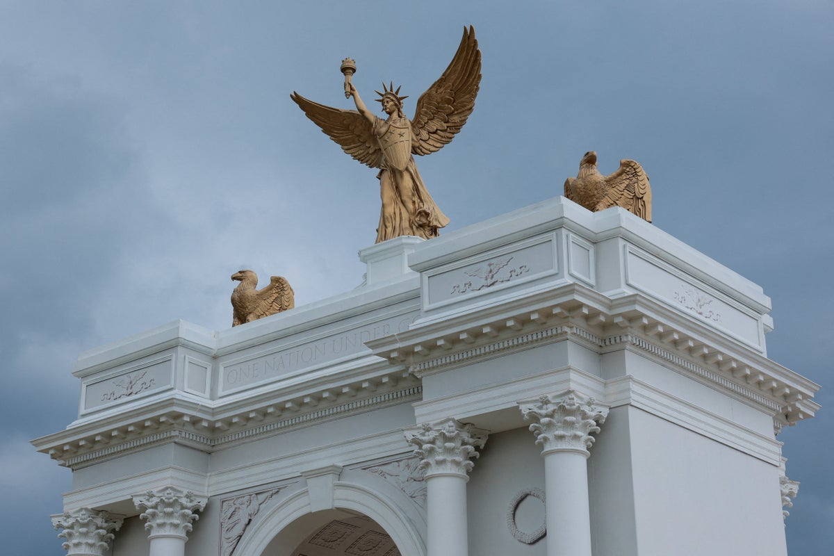 Officials admit Trump’s triumphal arch will have ‘adverse affects’ on historic sites - but say it should still go ahead 1 7f41d68a1ccc6614786894261c9052cef89e7c3fa8f8fb8a1251c9fedf6af5d8
