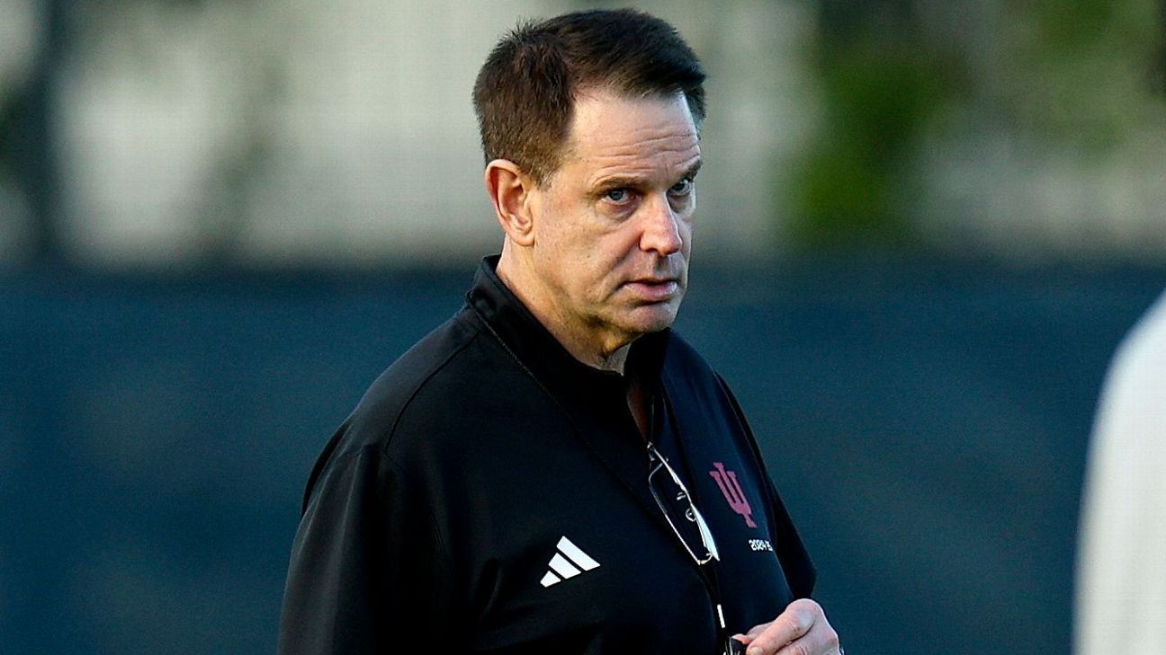 Inside Curt Cignetti's uber efficient practice at Indiana 1 816ebc6239bfebbbccdd1138b6e02297c5ea63387d71cd9232420286146d280b