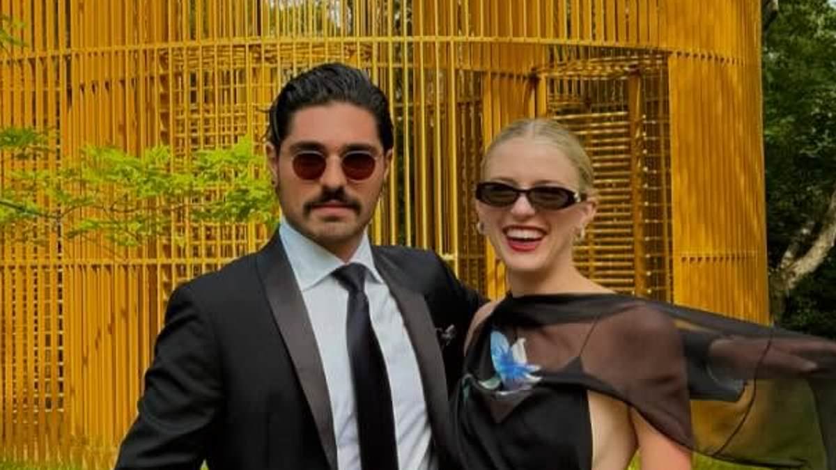 Tim McGraw and Faith Hill's daughter Maggie is ENGAGED to boyfriend James Rubin as she flashes massive ring 1 82cc5262b8df1de9b7c502a1c4a92ad9a5c0055bd116fbdcbfc9435a46e14b96