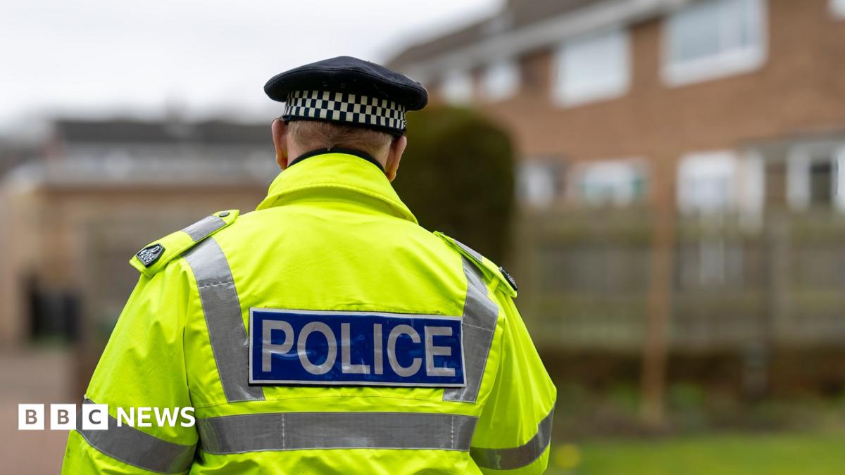 Parents could lose benefits or face prison for child's crimes, minister says 1 82ed788f143faf9ff9c66c34520fc65dd8d76eb395c25f9e77f353ca59cb119a