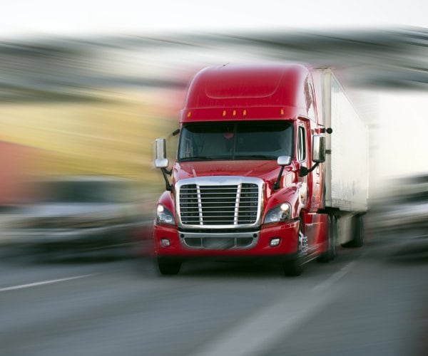 ICE Opens National Tip Line for CDL Fraud 1 874f46612528d9dea106b12555d4bf26ddab7bc5f2af2ed81fbdae21c79ca50a