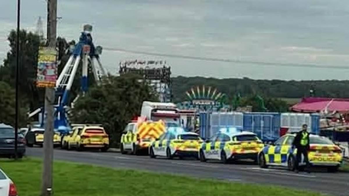 Two children, 11 and 13, and woman, 21, are rushed to hospital after fairground ride 'malfunction' 1 8a4395c435ecd511b0bfd2509f16fc9d03c48363780b1bb37441c20a2e155f44