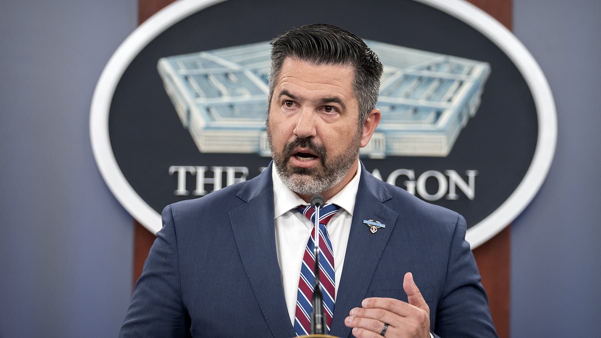 Pentagon spokesperson Sean Parnell emerges as contender to replace Army secretary but could face hurdle in Senate 1 8c54a7473236c17fbb2f33840c5849cc1ad6e2173e93594408c87144afd15c67