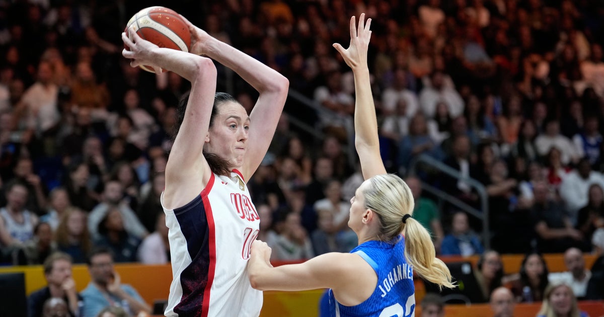 U.S. wins fifth straight women's FIBA World Cup, beating France 97-79 1 906e5c966ccabaa7feb0f17699f8f76467e490252e62408f27186fdde80248ba