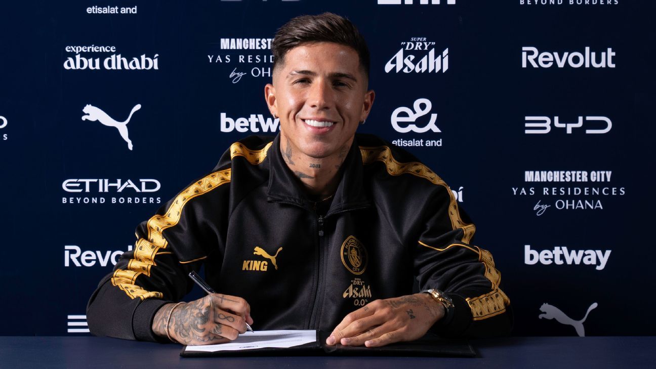 Men's transfer grades: Man City get a C for Enzo Fernández 1 939d028a7887aab18901300ed44c22ddc46b02c42915e43bd0c93ac4307aa866