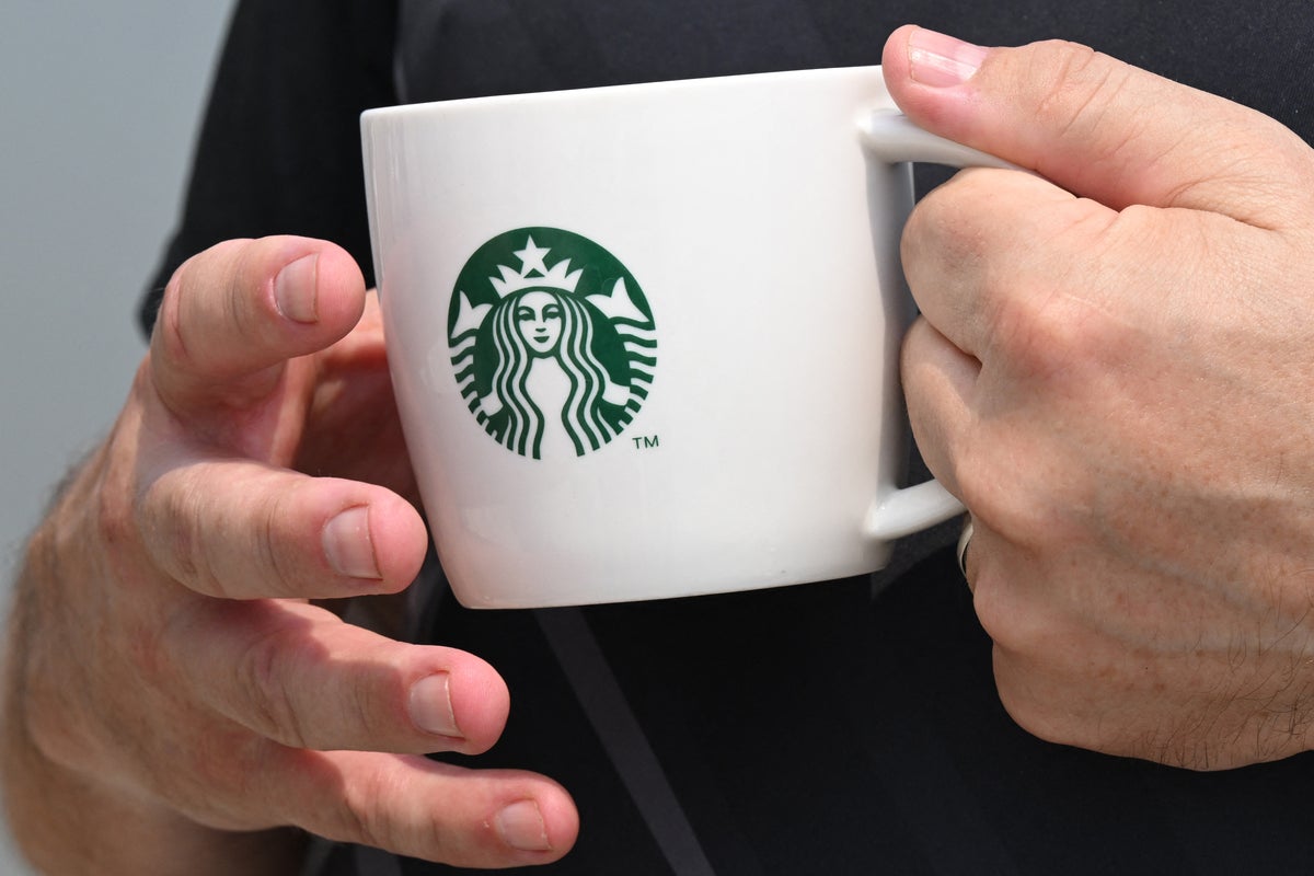 Starbucks’ new CEO brought back customers with two crucial changes but another challenge lies ahead 1 97e85b2e552b5a2de2b98bb1b4d3dbae435817be32b5e54c978f51188fd09fe4
