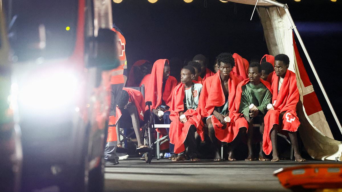 At least 80 die on migrant boat found drifting off Gran Canaria having set sail from African coast 26 days ago 1 98a38c6c45bbcb22eb2ca7652f1694fbab19e415bab95e79b56a07d71f6dc48b
