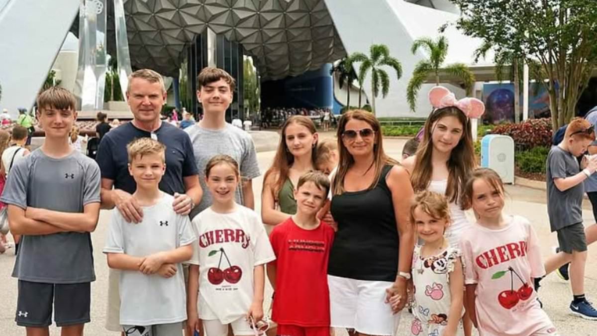 Father-of-22 Noel Radford loses out on share of his mother's £600,000 fortune after his stepfather left the cash to their cleaner 1 99b71e550086d08bc47a789944e72822ad99ac8deda0340f447f49f6dc853e9e