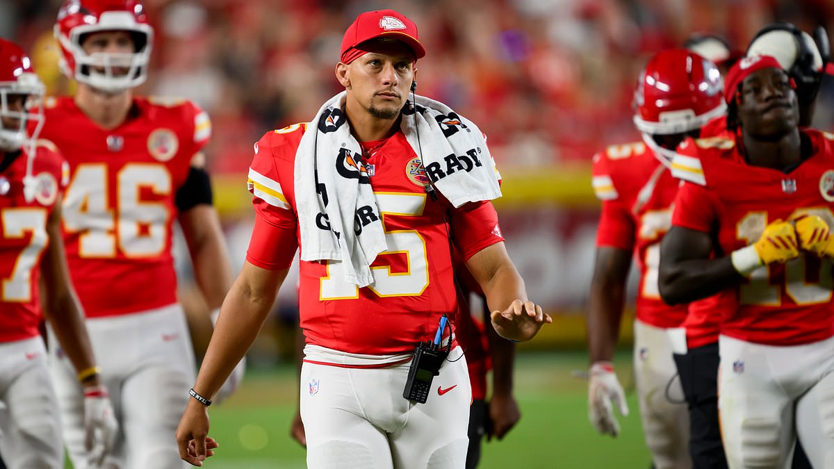 Chiefs suffer nightmare injury scenario as fans fear for Patrick Mahomes in first game of his NFL return 1 99bf0bafbb0d6f1f8a637f18d7b15568e50569deb0c792c0874cb539a9271d9d