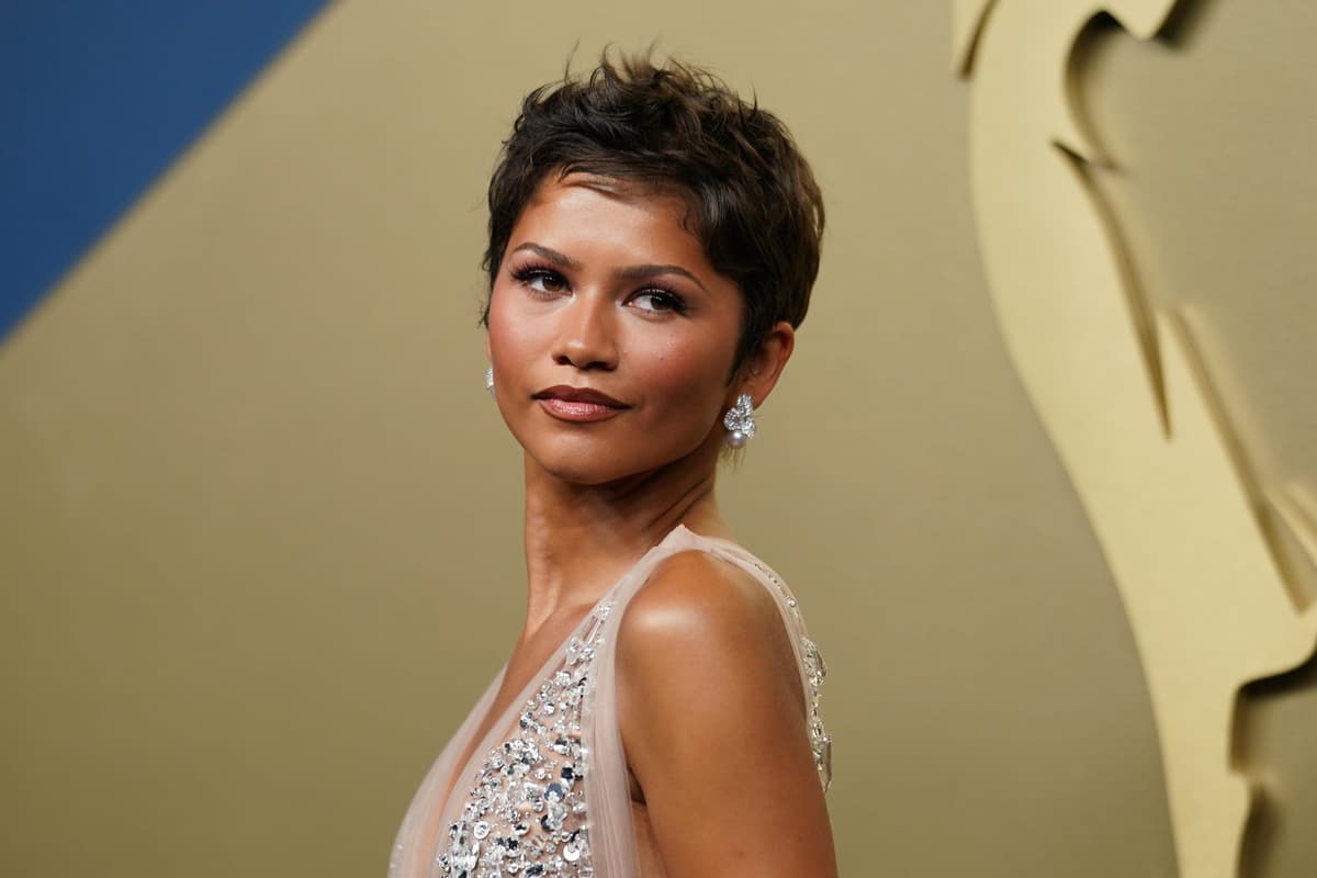 Zendaya, Florence Pugh and Selena Gomez shine on playful Emmys red carpet 1 9aaea9c01851190fe730b4132f64ba140adf824d82cfceeb4b817f99b70f9881