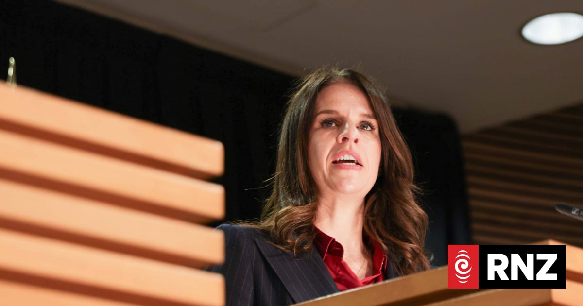 'Disrespectful', 'unprofessional': Principal and education minister at odds over speech 1 9b94748f1b41ef9ae948a6622b7609c31edca88a2bd3bb56f23b1e121182a971 1