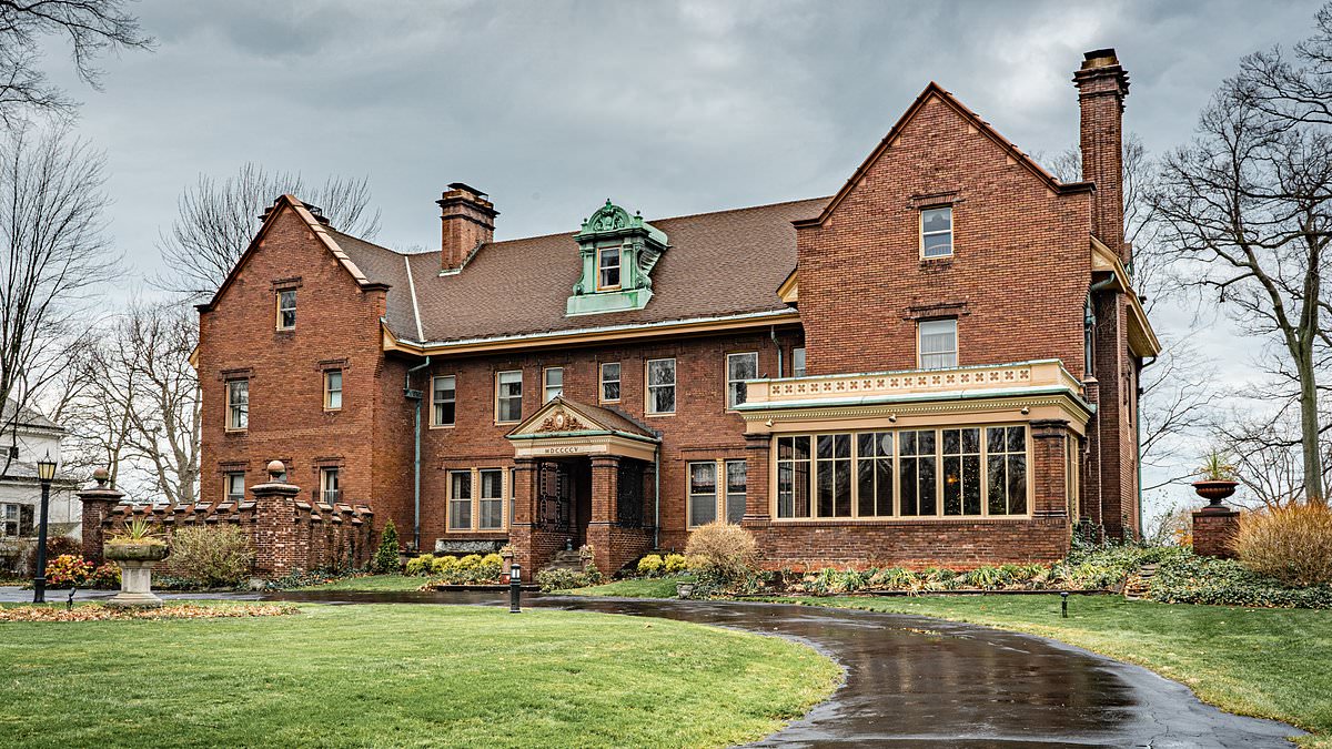 Inside Travis Kelce's new $5m lakefront mansion: Striking details of NFL star and Taylor Swift's new 3.5-acre love nest... fit with a ballroom, home theatre and guest cottage 1 9c3b5dadc9a94c27bafa84d18e31681ffb14951efb735ff1c89a055b6516bda1