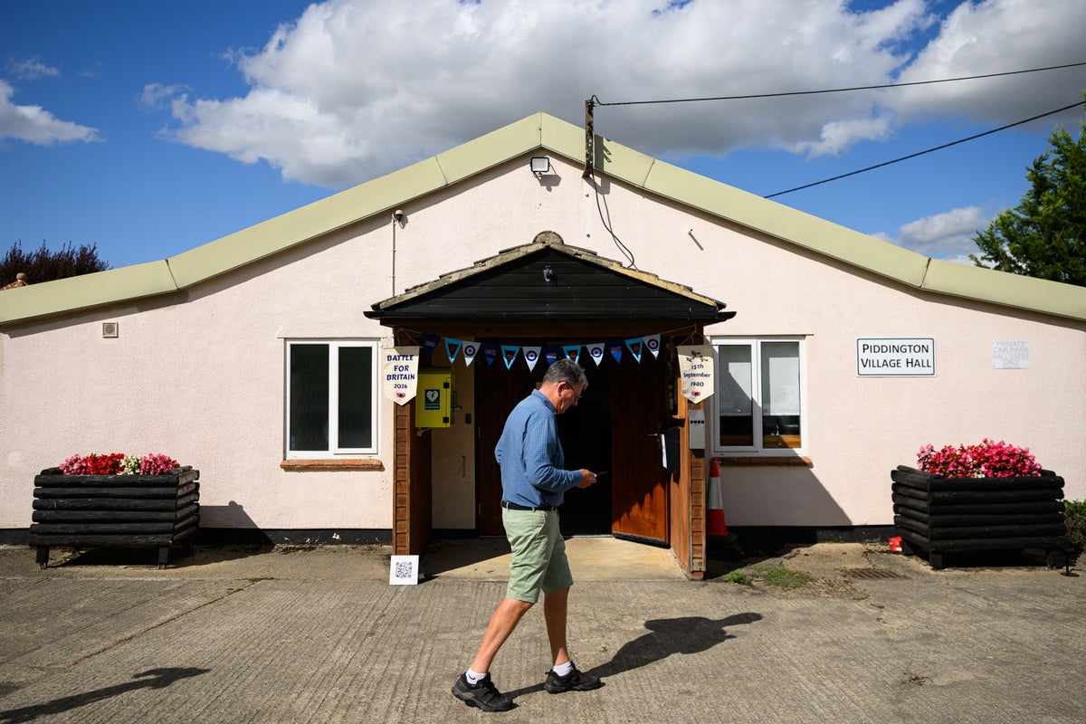 Tiny Oxfordshire village Piddington votes to leave the UK in protest at plans to house migrants nearby 1 9d8e4f3ef4bf3609d1ef856796dd986cc760cb99049f348614f8d073979013b6