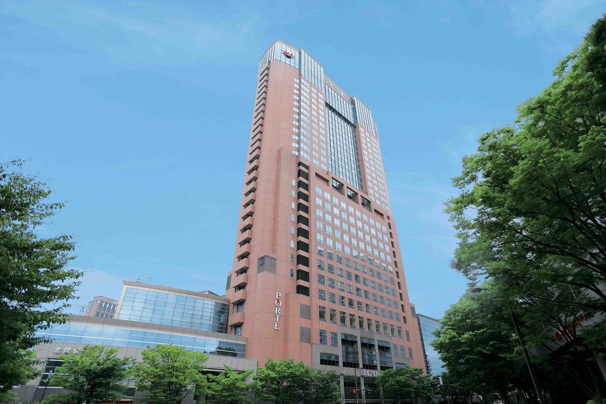 This luxury hotel in Kanazawa offers sky-high rooms from £65 per night 1 9df479bfdad871bbe94d23f9a7b513ceede0f4e3b584682816244b55899298f5