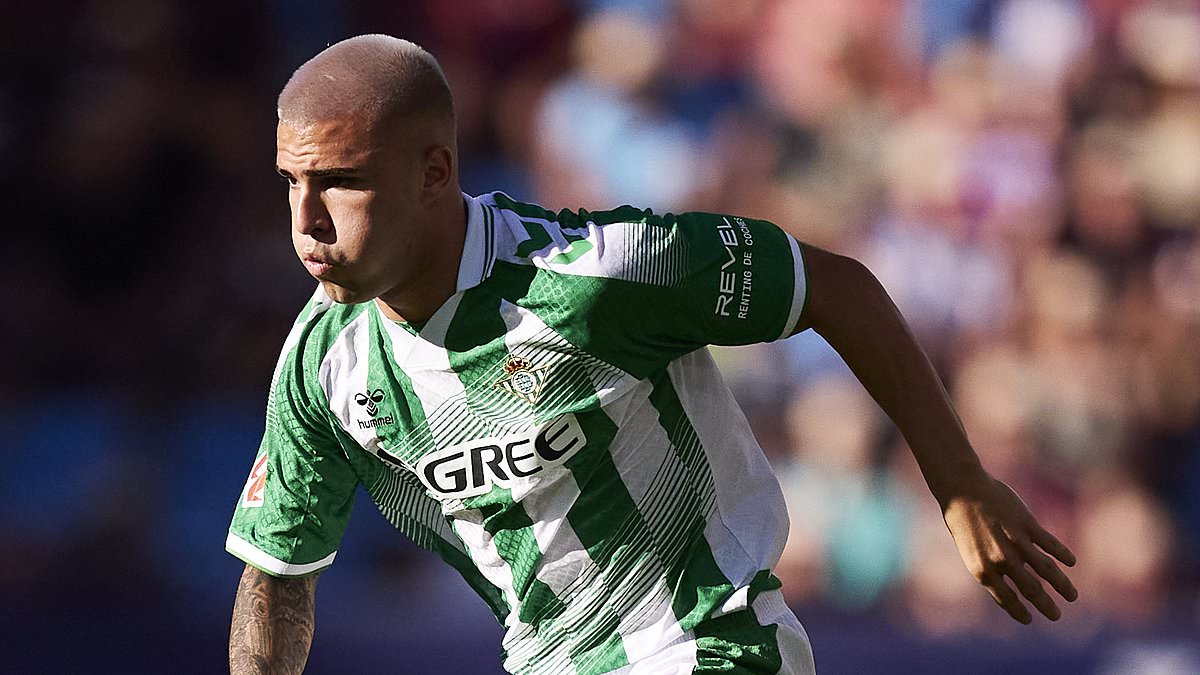 Footballer, 20, breaks down in floods of tears alongside his mum after being forced out of his boyhood club due to strict financial rules 1 9ee060132b419bdb0865c486e9013aecc244eda7f899b45e5d3c9a77deeb460e