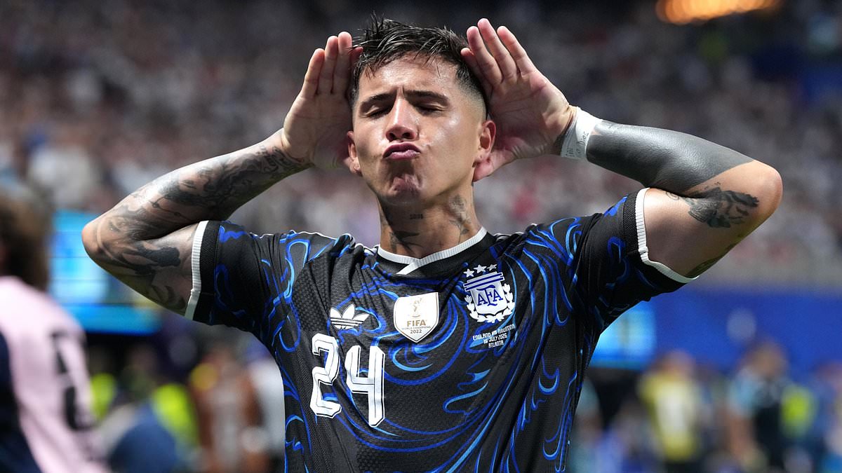 The Arsenal star who is 'seemingly perfect', Man City's 'calculated risk'... and the man Spurs massively overpaid for: Our verdict on the Premier League's 10 most expensive signings of the summer 1 9f026dd51639edf27dc4df19630ea909084c0c53bc9787003233b0767e49c2d5