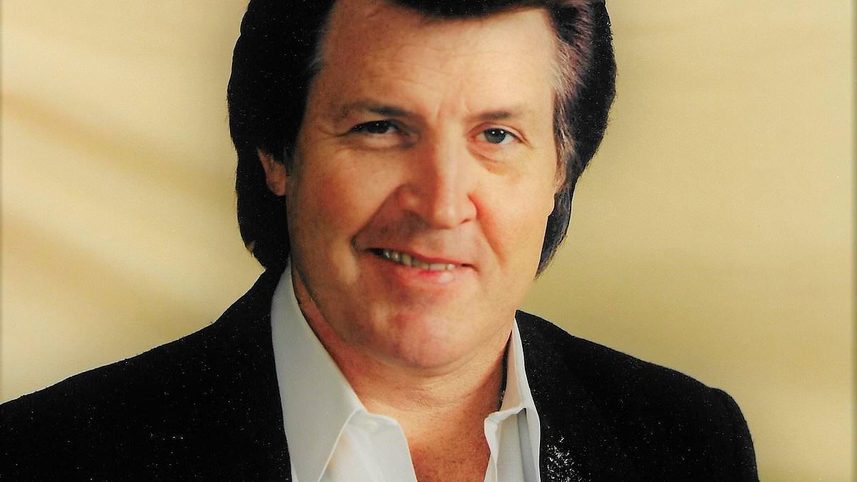 Killer who murdered world-renowned Elvis impersonator is set to be executed in just days... as he begs for his life to be spared 1 9f5af64524b9a16768e51010c392c4eb0b7c29e41c632bb4417fbe9d00a21307
