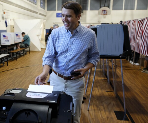N.H. Primary Kicks Off Battle for Key Open Senate Seat 1 a213e8e9cb843b7d7dfbac9fca24aaf4eb3199b50a4fb55466edb0a896bac5a5