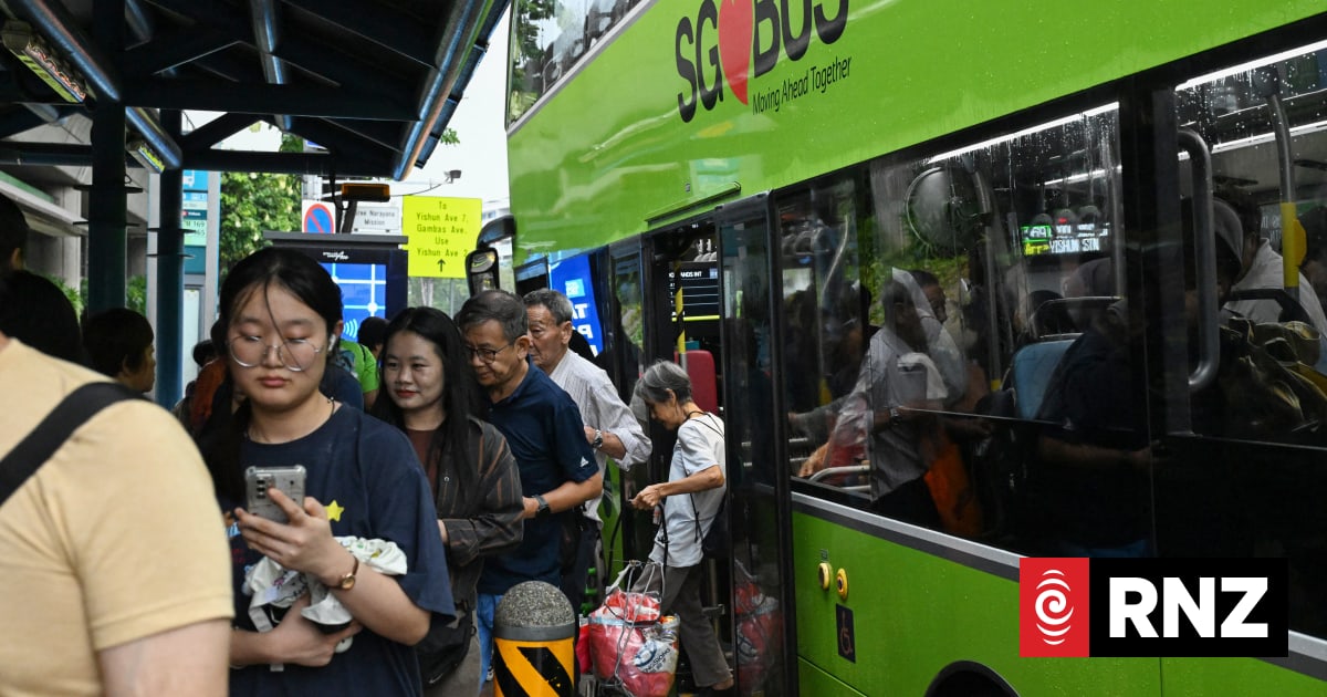 Singapore to fine people for being a 'nuisance' on public buses 1 a80c89abe9a061fcb52f43062cda5b14cc5e9b5ebe5e2562bbc175b18b9665b0