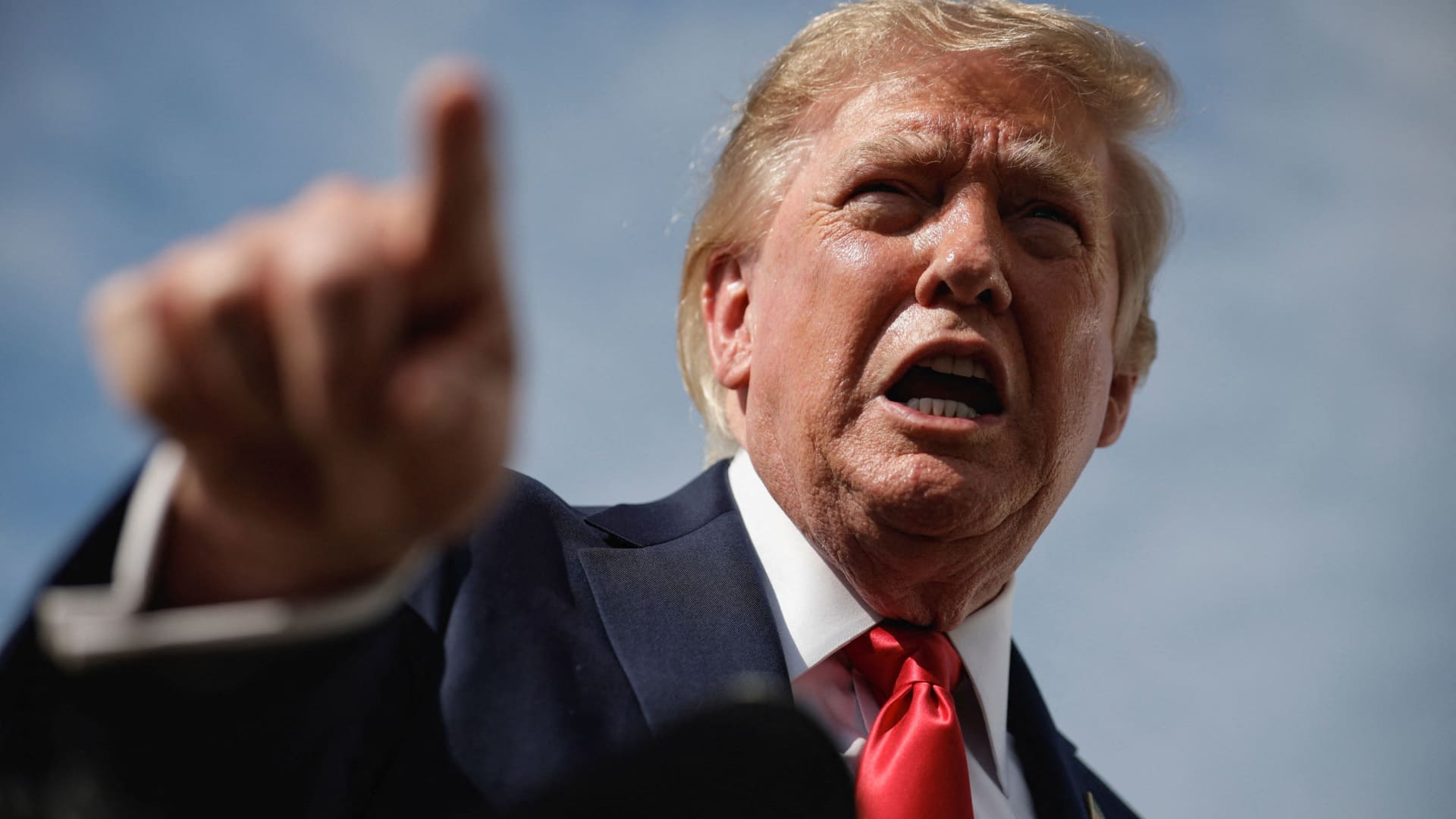 Trump demands 1% or lower interest rate after first Fed hike since 2023 1 aa9f1f8c85f089a5f7023bbad4808f4cb0a9707694d790e2d992ed0bbe651034