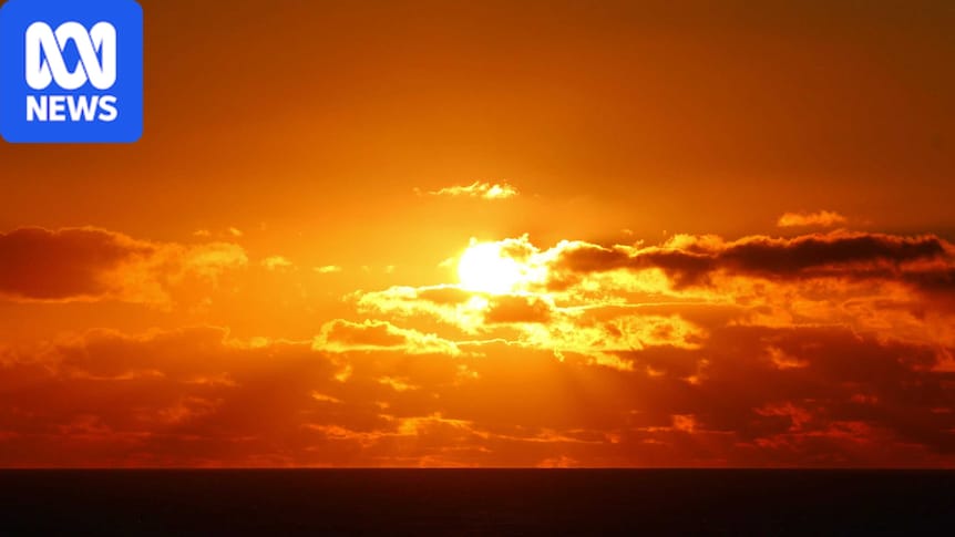 Spring roars in with near-record temperatures across Victoria 1 aaa12b7dce36038a0d30d73cdc83a1d71417f3c5b0cd4b2835b2ad367b2f1cc9