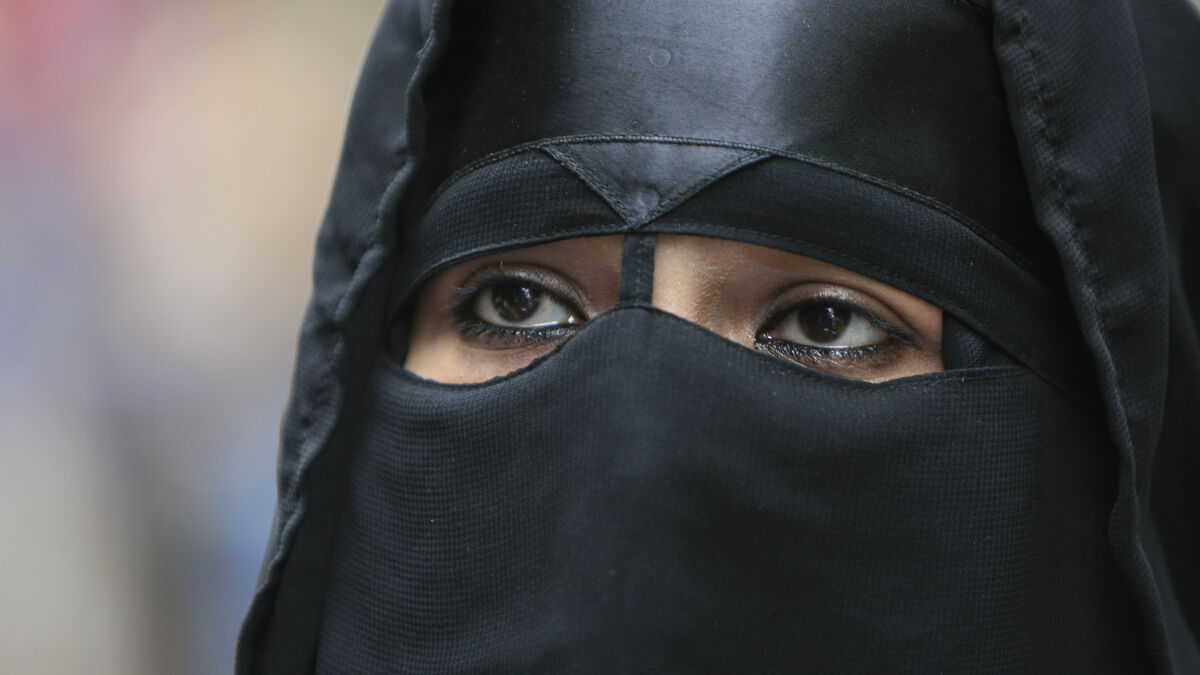 Italy bans burqa and niqab in schools as Meloni cites national security 1 abfbad0bcd16a5db2ed0e106adc9d806fd9050288ff8a89ee42b14212b7067f8