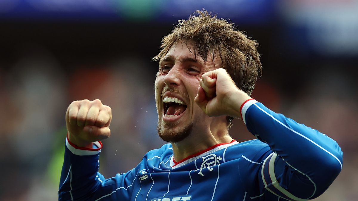 Celtic hero tried to get Dan Neil to snub Rangers as text message pursuit goes public 1 ac3fe4a190f1497c14d3e6a68cb891c4086e1339ab0b0c62261921211cad586d 1