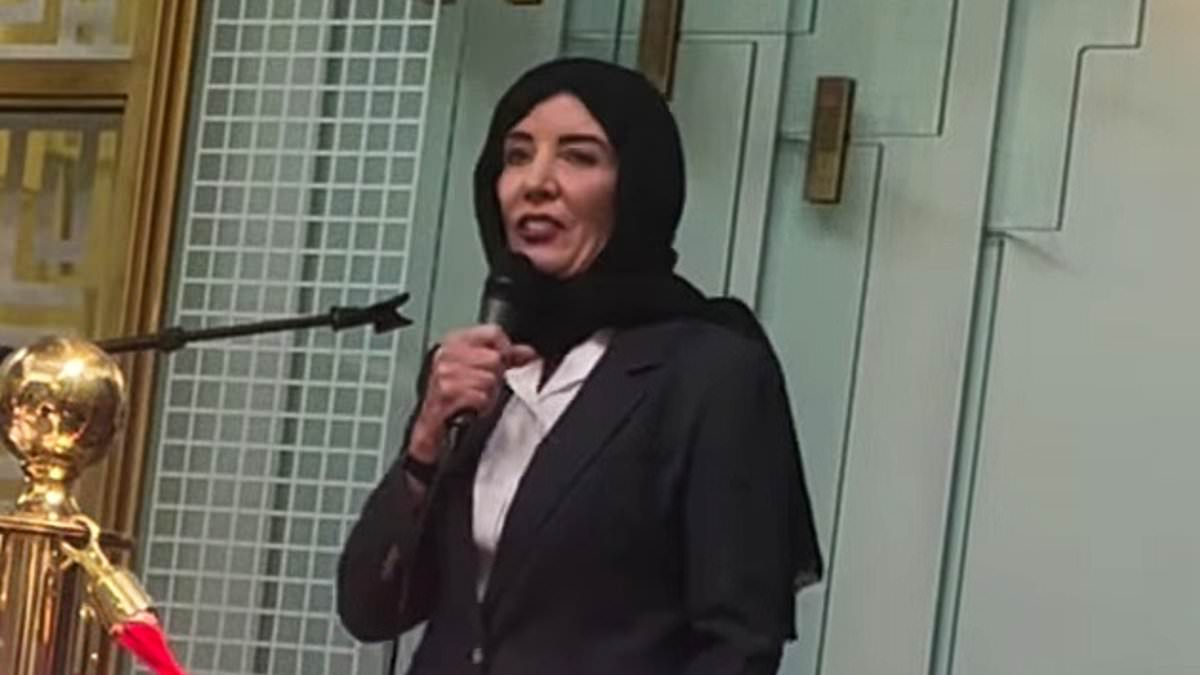 New York governor Kathy Hochul sparks outrage after wearing hijab ahead of 25th anniversary of 9/11 1 ace16ffb74245f904179d391ad02c30eeda23ecd1f113fc5503e90cbfbc7dfaa