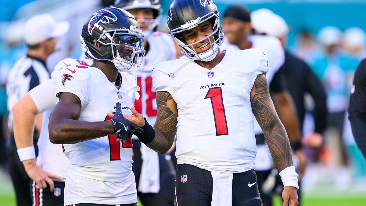 NFL team in disarray in Week 1 as wide receiver is named emergency quarterback AND running back with roster in injury hell 1 b130c6069082acf4f9227cef898c2ae380aa4cf6133fb4e5ba994fe9f23e5826